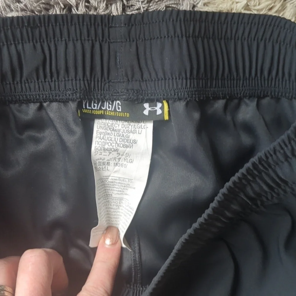 Under Armour Black Athletic Sweat Pants Youth Size XL